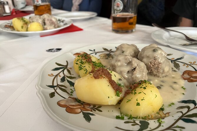 The Berlin Culinary Experience: A Regional & Cultural Food Tour - Group size and walking time: what 3 hours 30 minutes feels like