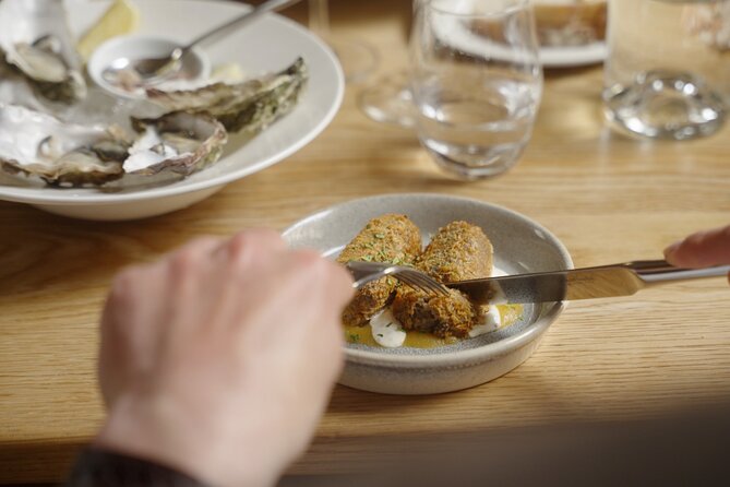 The Best Food Tour in Edinburgh - Main course: fish of the day with seasonal vegetables