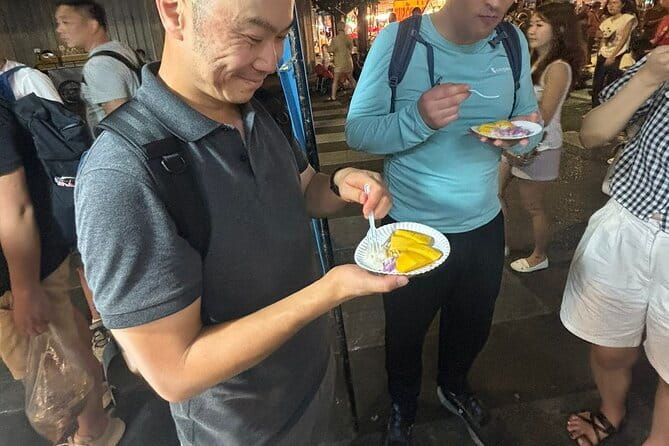 The Highest Rated Food Tour in Bangkok 10+ Tastings - Stop by stop in Chinatown: the route that keeps surprises coming