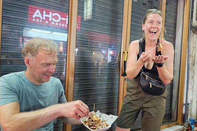 The Highest Rated Food Tour in Bangkok 10+ Tastings - Walking and timing: how to make the 3 hours work for you