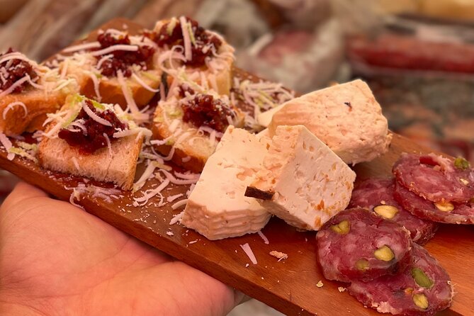 The Street Food Tour with a Local Guide in Ortigia! - Syracuse. - Giudecca Neighborhood and Arancino Backstory