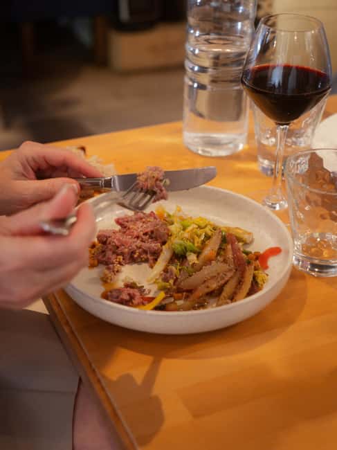 The Ultimate Bordeaux Food Tour: Full Meal & Fine Wines - Historic streets and modern tables: how the route changes your viewpoint