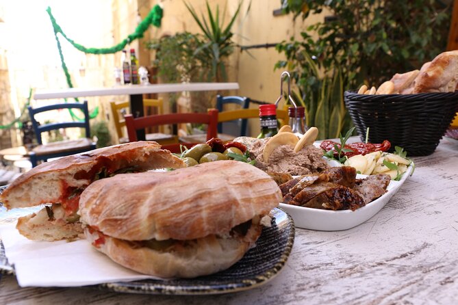 The Valletta Street Food and Culture Walking Tour - Entering Valletta by foot: why this tour works