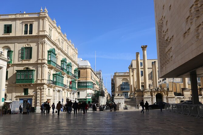 The Valletta Street Food and Culture Walking Tour - Stop 3: Merchant Street Market and ftira with kinnie