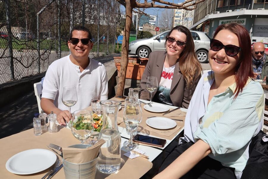 Thessaloniki Food Tour with a Local Chef - The market walk: herbs, spices, olives, and why the shopping time matters