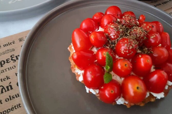 Thessaloniki Street Food Tour with a Local Guide - Key Highlights You’ll Feel on Day One