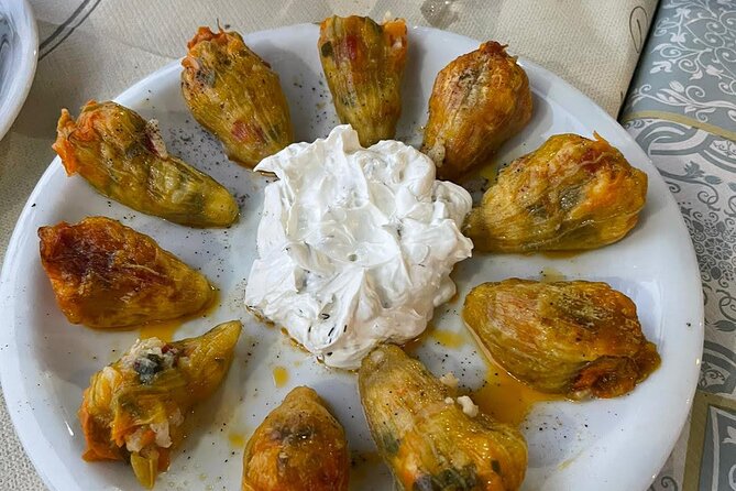 Thessaloniki Street Food Tour with a Local Guide - Kapani Market: The Lunchtime Tastings That Do the Work