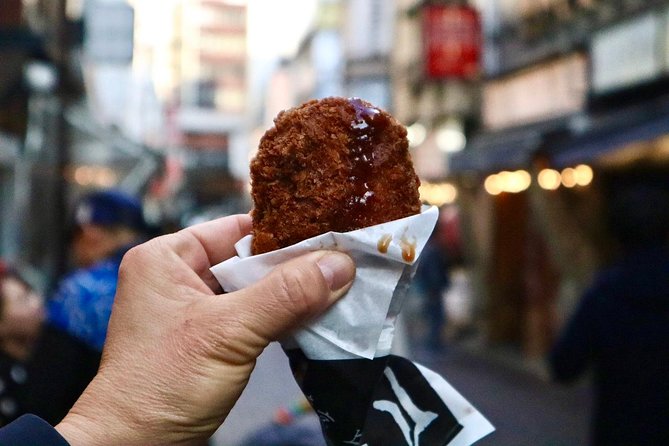 Tokyo: Food Tour in Ueno with 10+ Tastings of Japanese Classics - Market stalls first: getting your bearings fast in Ueno
