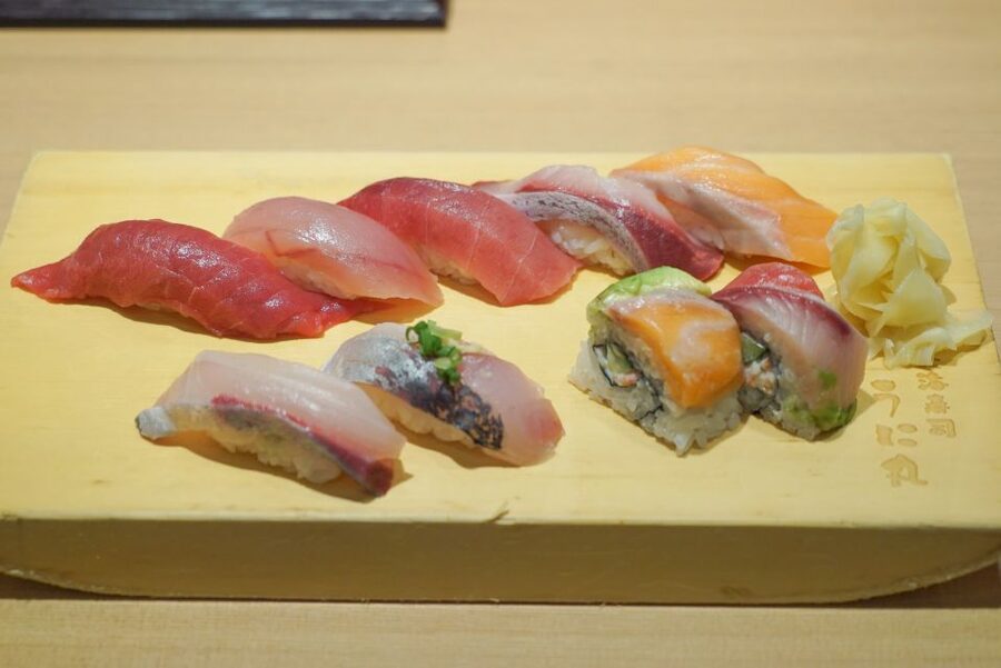 Tokyo: Night Foodie Tour in Shinjuku - The Finale: Dessert or Drinks, Then Golden Gai Alleys