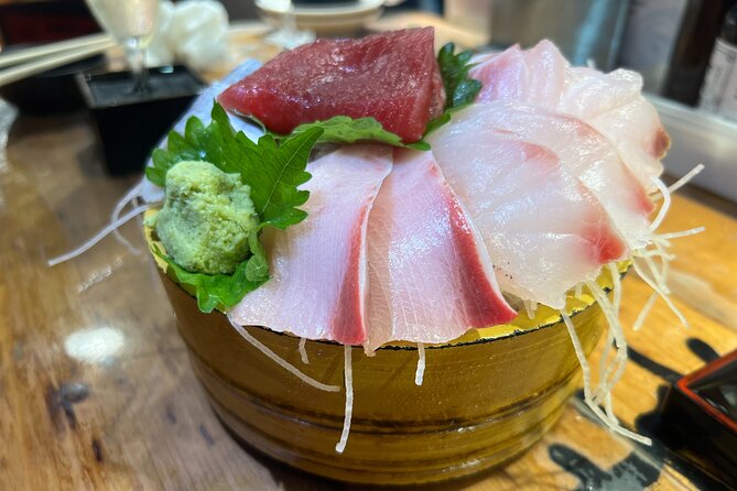 Tokyo: Shinjuku Food Tour (13 Dishes at 4 Local Eateries) - Meeting Point, End Point, and Night-Walk Common Sense