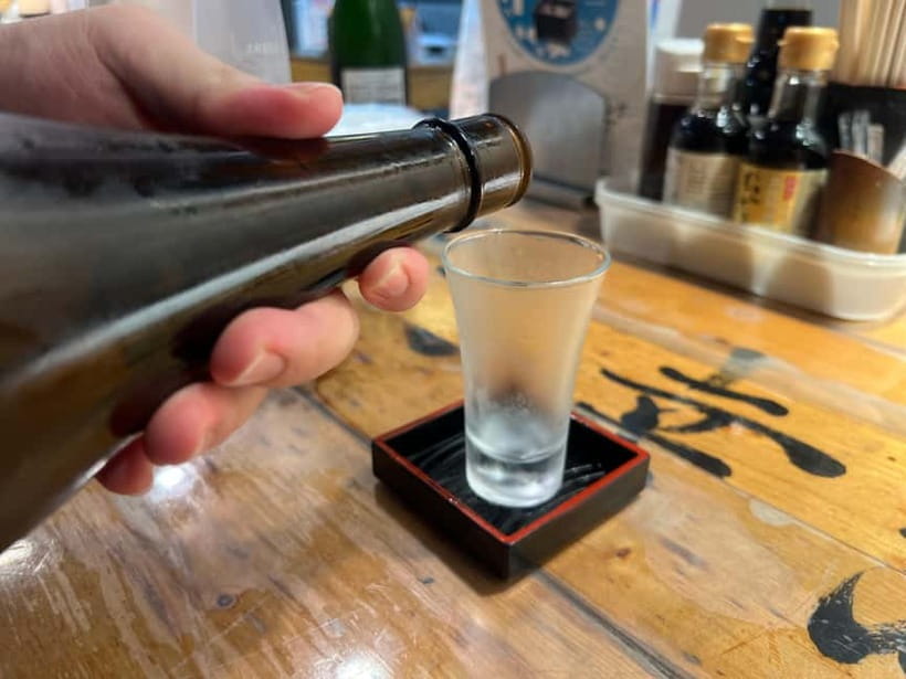 Tokyo: Shinjuku Food Tour (15 Dishes and 4 Eateries) - Golden Gai in your first hour: tiny alleys and serious atmosphere