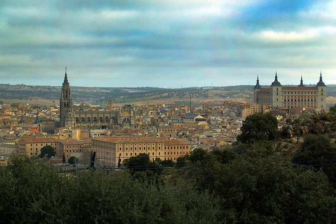 Toledo Tour with Tapas, Wine Tasting and Optional 3 Monuments - Getting Oriented in Toledo: Mirador del Valle and Zocodover