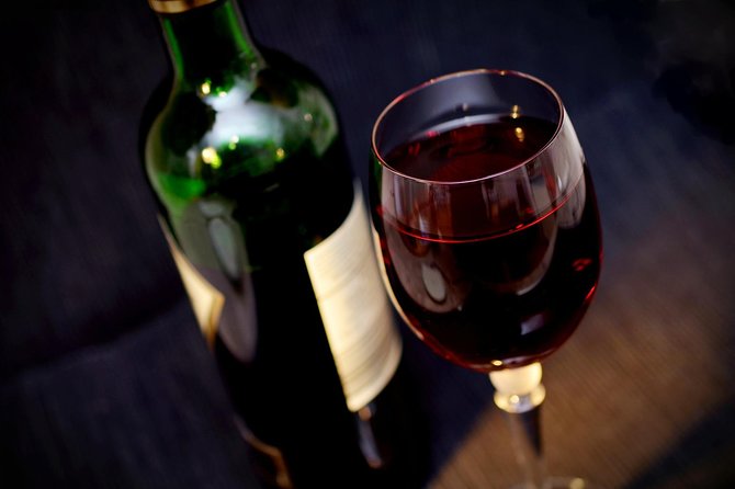 Toledo Tour with Tapas, Wine Tasting and Optional 3 Monuments - Wine Tasting and Tapas at Enodifusion: A Worthwhile Break