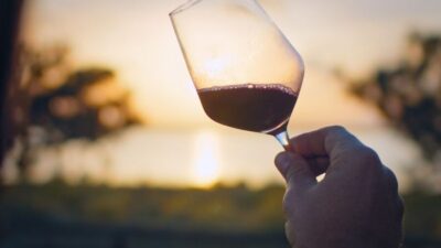Torrevieja: Local Wine and Food Tasting Tour in La Mata Park - The 15th-century stop: small ruins, big context