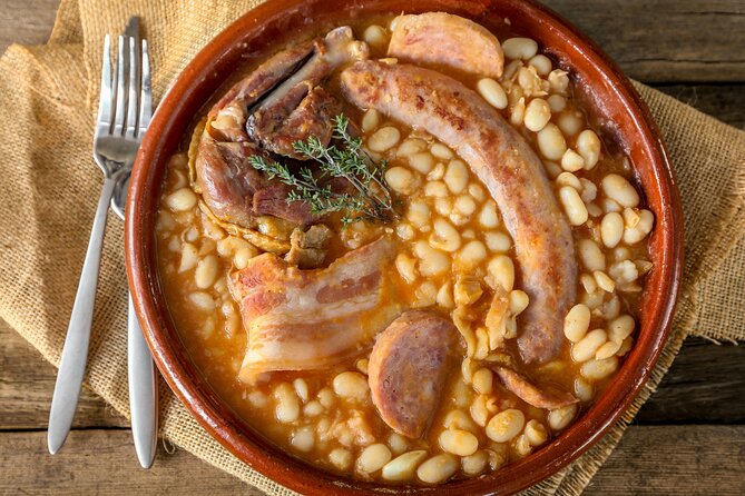Toulouse Food Tour – A Full French Meal by Do Eat Better - Stop 4: Rue des Lois violet sweets, the Toulouse curveball