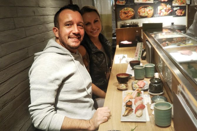 Toyosu Market Morning Tuna Auction and Tsukiji Food Tour with Licensed Guide - Toyosu at 5:00 a.m.: why this timing matters