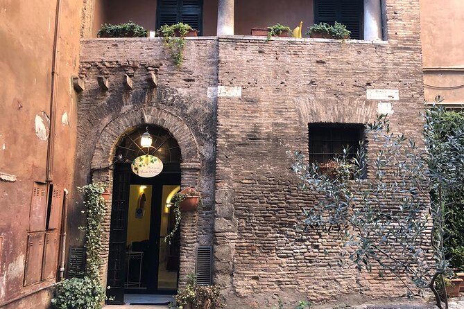 Trastevere Like a Local Food Tour with 7+ Food Tastings & Wines - Stop 3: House of Dante Area—A Research Stop in the Same Square World