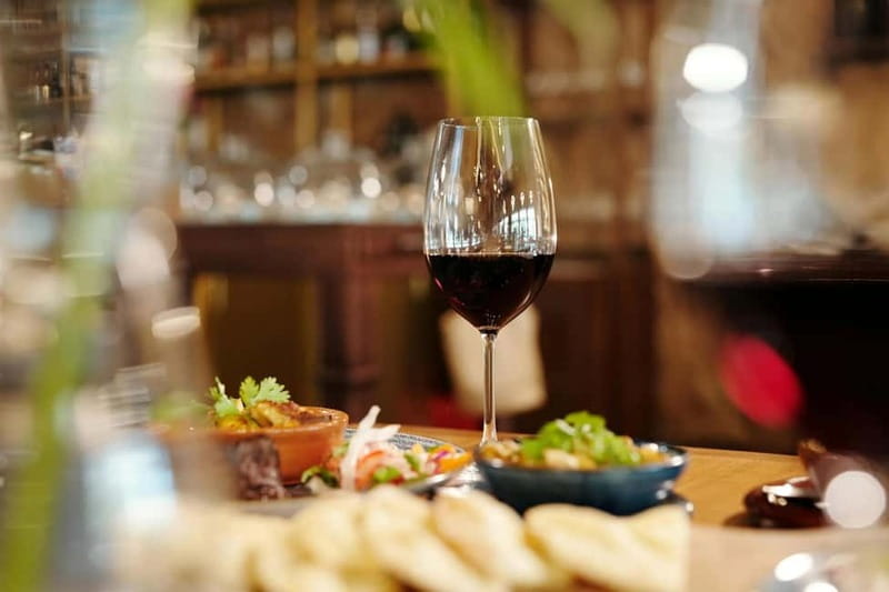Trieste: Unique Food Tour with Local Flavors and Tastings - Borsa Square Stroll and the Second Taste Stop