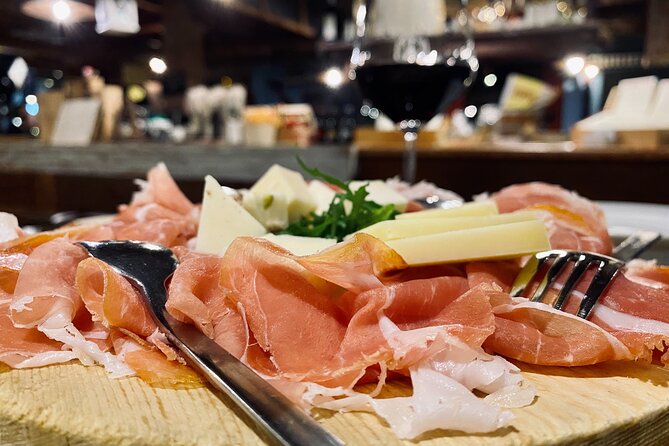 Turin: Sunset Food & Drinks Tour by Do Eat Better - Stop 3 at Piazza Carlo Emanuele II: Gourmet Stuffed Potatoes