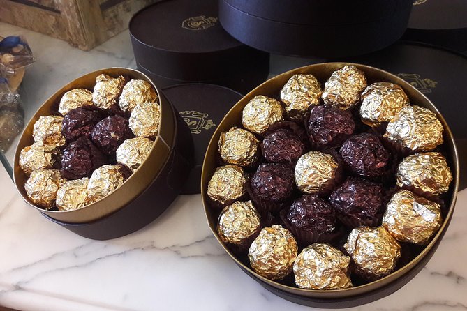 Turin Sweet & Chocolate Walking Food Tour by Do Eat Better - Stop 3 near Piazza San Carlo: How to Order the Iconic Bicerin