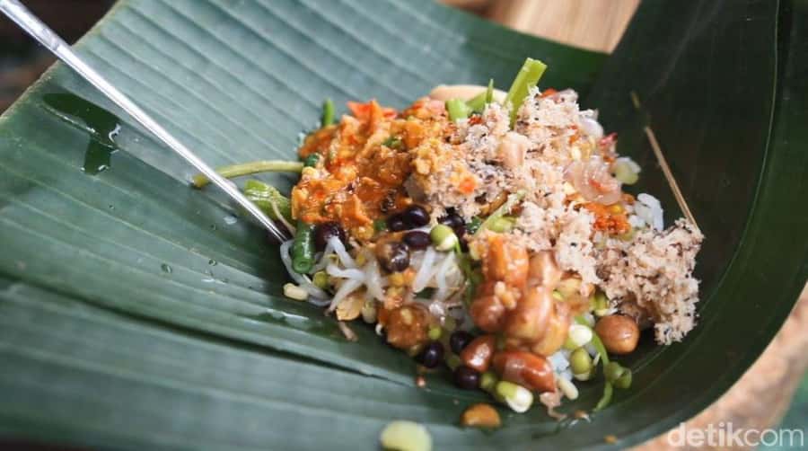 Ubud Traditional Night Market Food Tour-All Inclusive - Safety and comfort: how the guide helps you eat with confidence