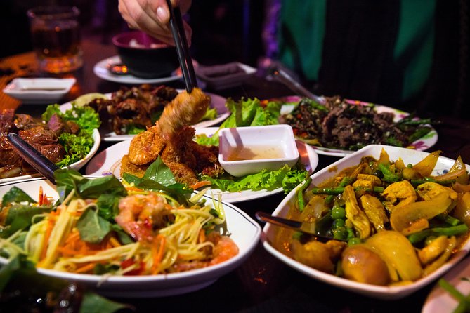 Ultimate Phnom Penh Food Tour by Tuk Tuk: 20 Tastings and Drinks - Stop 3 Kandal Market: A Restaurant That Went Viral And Sold Out