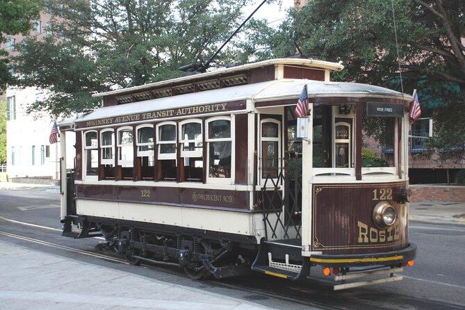 Uptown Eats! Trolley Tour with Food Tours of America - The food crawl: four tastings that add up to lunch