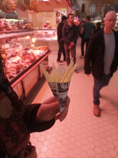 Valencia: Authentic Tapas & Drinks with a Local - The tapas rhythm: why the number of stops matters more than the menu