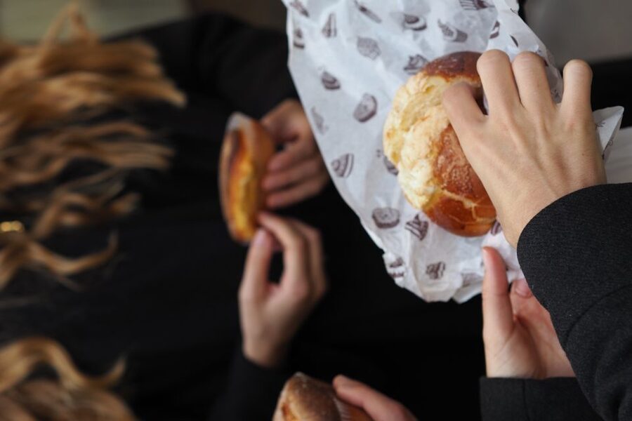 Valencia: Morning Food Tour with Central Market Visit - Drinks pairings before you even fully wake up