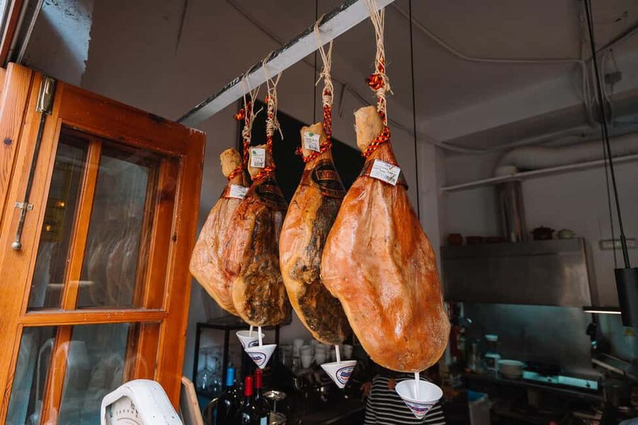Valencia: Tapas and Drinks Evening Tour - Stop-by-stop: what you’ll likely taste (and what to watch for)