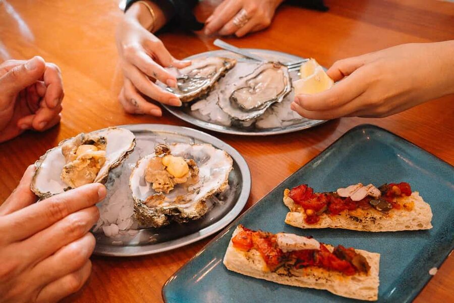 Valencia: Tapas and Drinks Evening Tour - The guide matters more than you think
