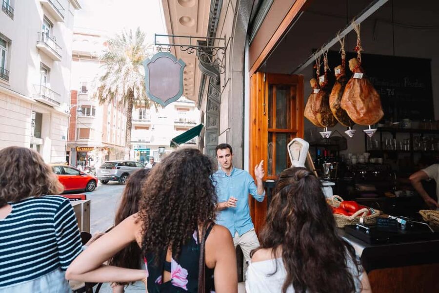 Valencia: Tapas and Drinks Evening Tour - Price and value: is $81 worth it?