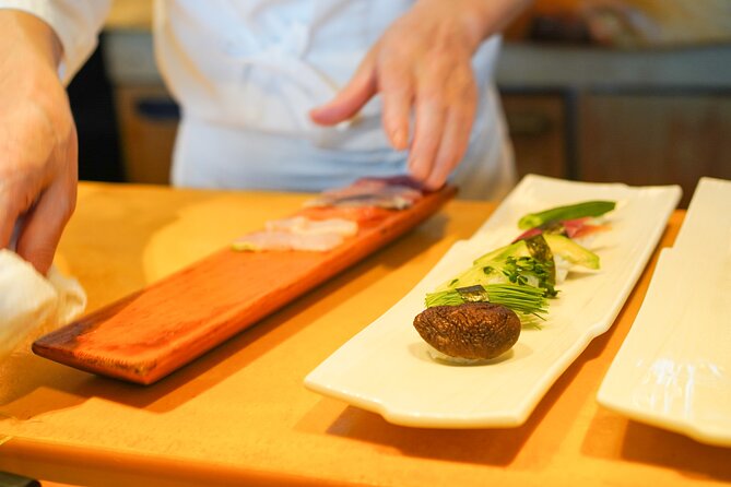 Vegan Friendly Sushi & Okonomiyaki Shibuya Night Foodie Tour - Key highlights at a glance