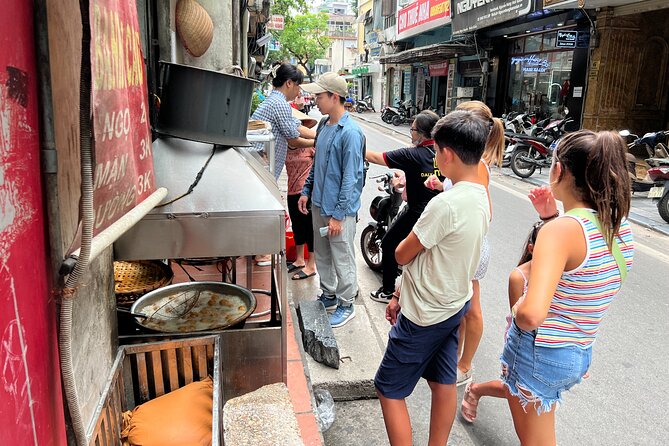 Vegan Street Food & Stories of Hanoi - Old Quarter side alleys and those local-only stop moments