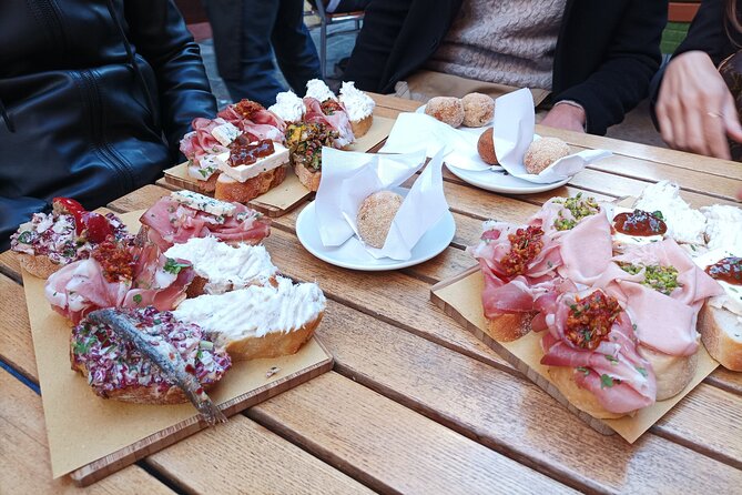 Venice Bacaro Food Tour: Eat and Drink like a Venetian - Stop 1: Basilica dei Santi Giovanni e Paolo as your “Venice starts here” moment