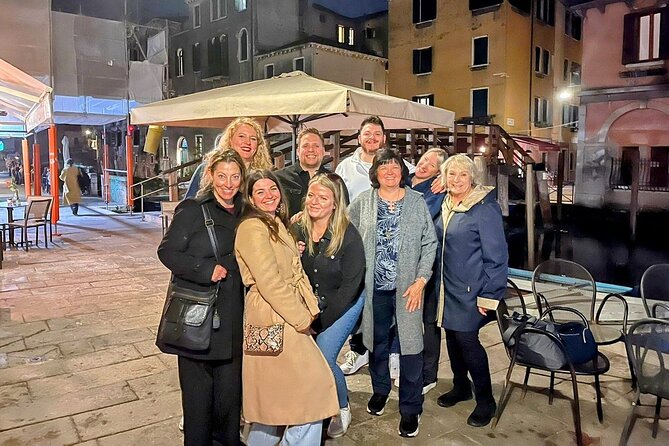 Venice Bacaro Food Tour: Eat and Drink like a Venetian - Stop 4: Calle de la Bissa for mozzarella in carrozza (the comfort-food king)