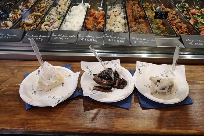 Venice Cicchetti, Spritz and Wine Tour with a Local Guide - Spritz and wine-bar choices: don’t default to Aperol
