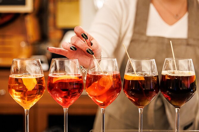 Venice Evening Food Tour: Bites, Drinks & Sit-Down Dinner - Why Venice’s cicchetti and bacari feel different