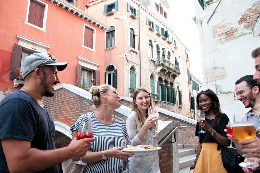 Venice: Local Secrets of Venice Tapas & Wine Walking Tour - Second Bacaro and Mid-Tour Tastings: Building Toward 3 Wine Glasses