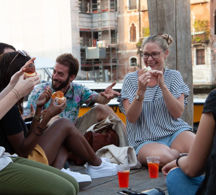 Venice: Local Secrets of Venice Tapas & Wine Walking Tour - Enoteca Al Volto Meet-Up: Getting Oriented Fast