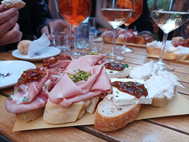 Venice: The Ultimate Food Tour with Wine & Spritz - Meeting at Campo Santi Giovanni e Paolo: location and walking pace