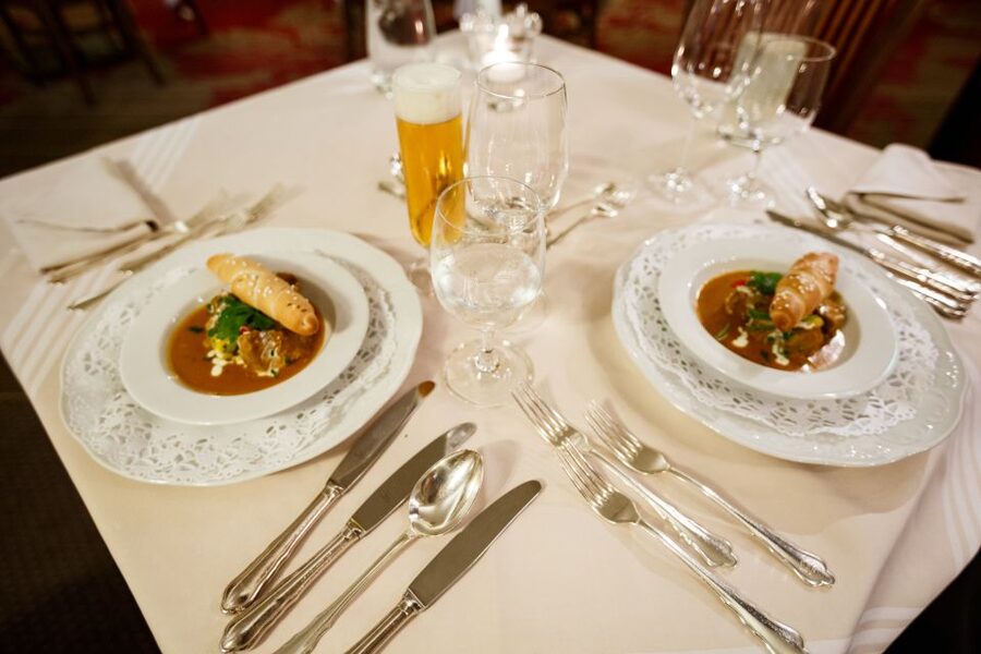 Vienna: Culinary Experience at Restaurant Stefanie - Stepping into Hotel Stefanie: the setting that makes classics taste better