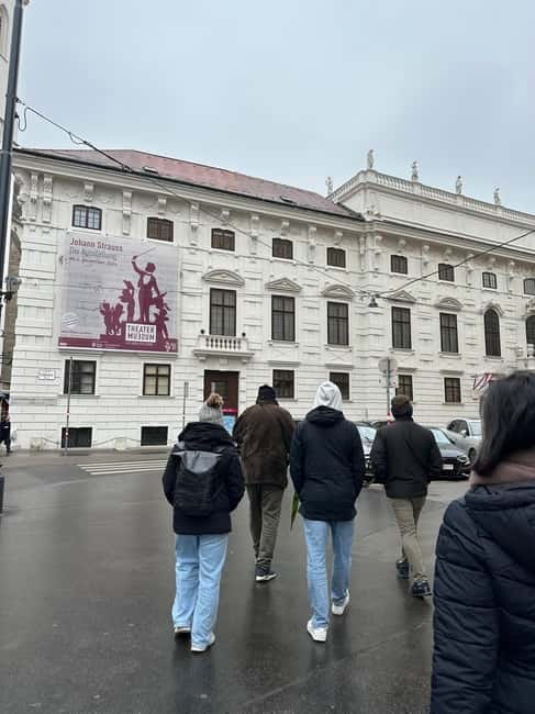 Vienna: The Ultimate Full Meal Austrian Food Tour - The Role of the Local Guide: Stories That Make the Food Click