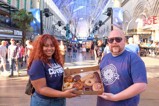 Viva Las Donuts: The Ultimate Las Vegas Artisan Donut Tour - Guides, pacing, and the small-group feel
