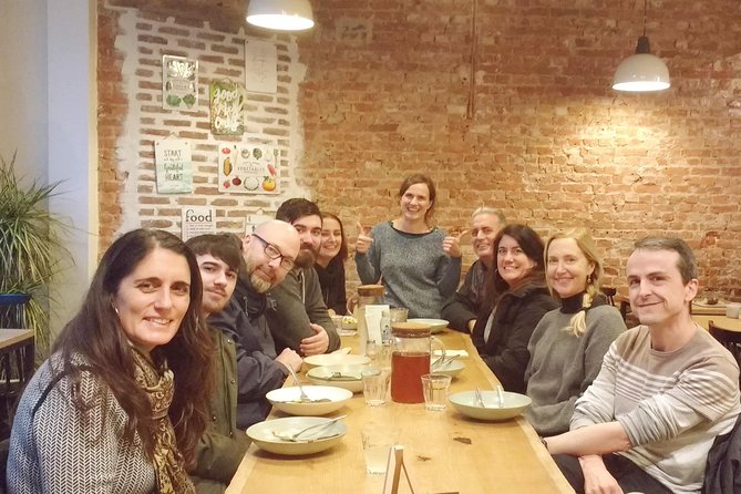 Walking food tour: Introduction to Ghent through food - Pace, Photos, and How to Dress for a 2.5–3 Hour Walk