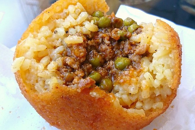 Walking Tour and street food Tour Palermo / History and Food - Quattro Canti: the old-town crossroads you’ll keep returning to
