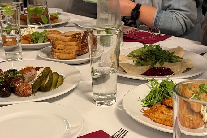Warsaw Foodie Tour - Food, Drinks, History & Traditions - Ulica Kubusia Puchatka: postwar rebuilding through an oddball street story