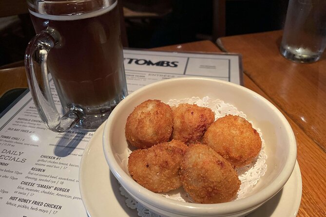 Washington's Hidden Gems Food Tour with 6+ Tasty Bites - Georgetown on Foot: Why This 3-Hour Walk Works