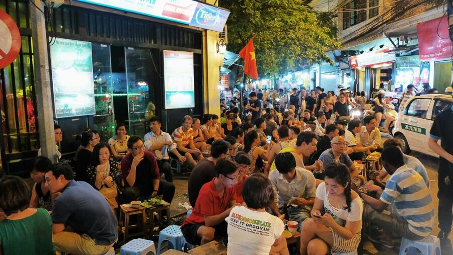 Weekend Hanoi Night Market & Street Food Tour - Hang Dao Street: what to do with your free senses