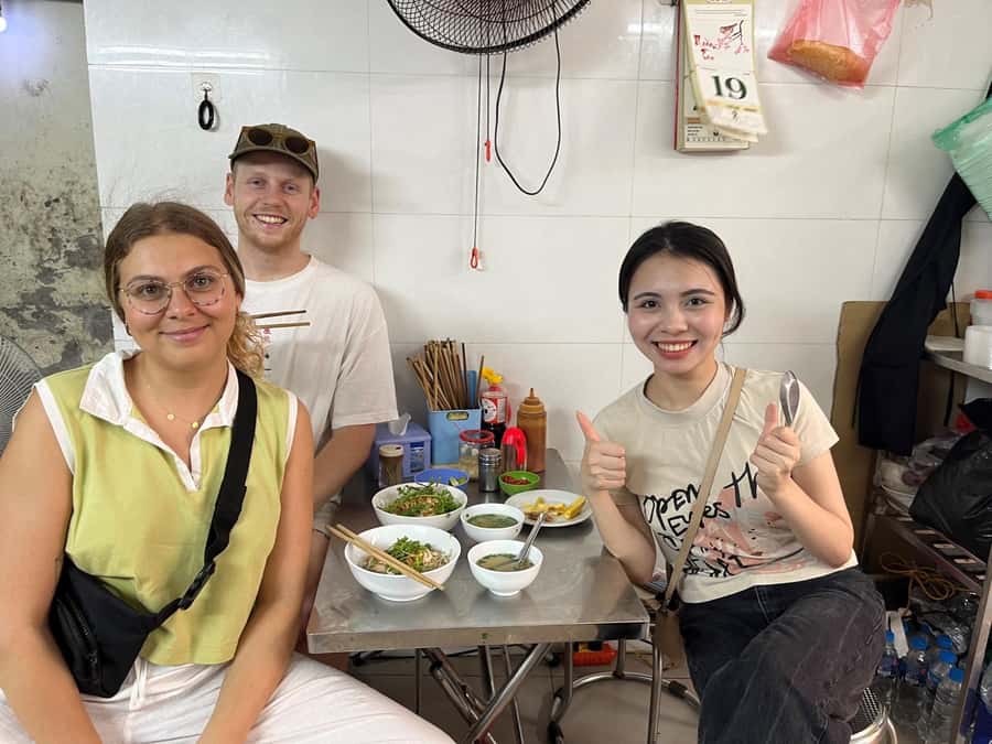 Weekend Hanoi Night Market & Street Food Tour - Who this tour is best for